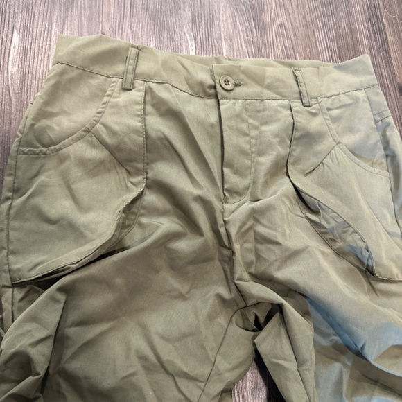 Capri Pants - S - Picture 2 of 4